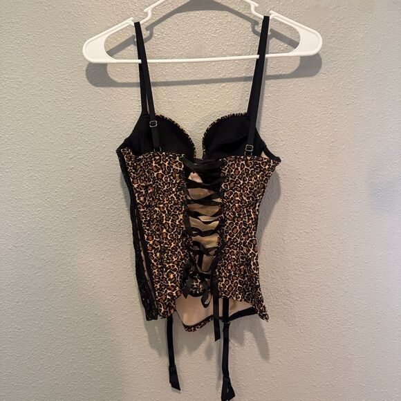 Fredrick’s of Hollywood Leopard Print Bustier corset with Black Lace S - Picture 5 of 5